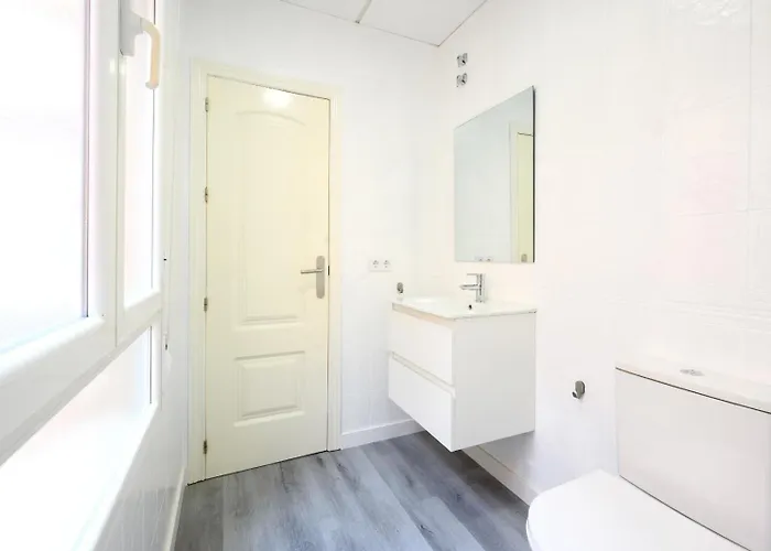 Cano Solarium By 10tosea * Фуэнхирола